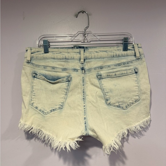 Altar’d State white light blue Jean shorts - Picture 3 of 3